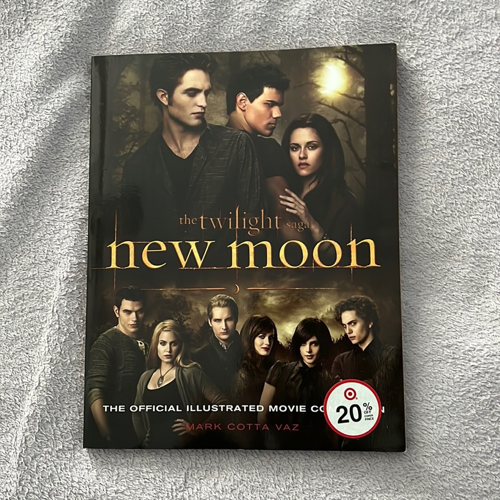 Twilight New Moon Movie Book
